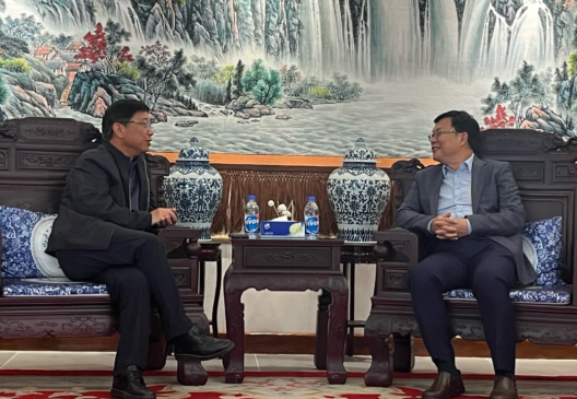 太阳集团tyc资源王平卫董事长拜会周鼎大使
